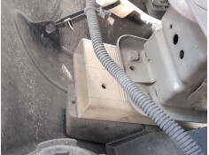 REFUERZO PARAGOLPES DELANTERO 620309U000 