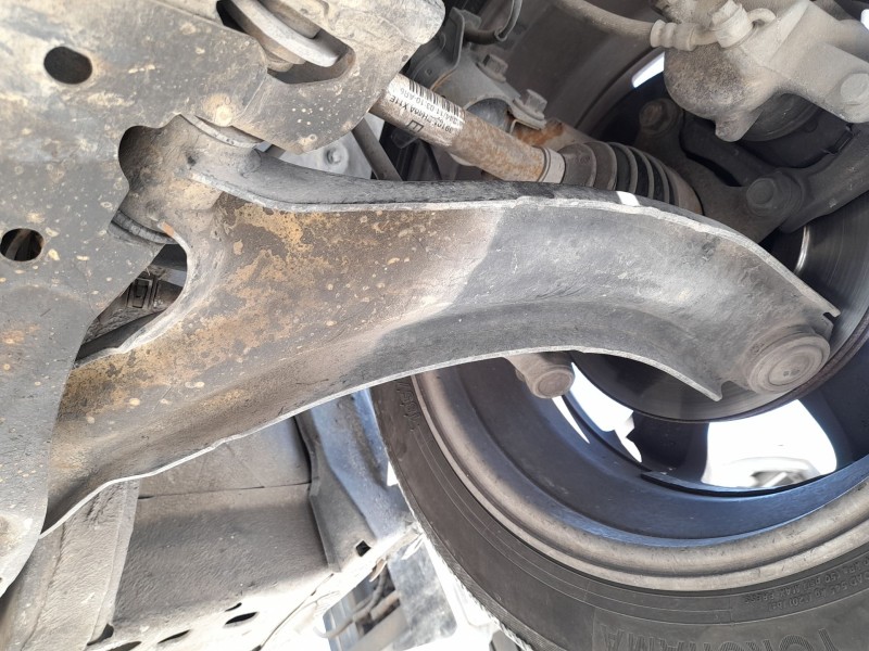 Recambio de brazo suspension inferior delantero izquierdo para nissan note (e12) 1.5 dci referencia OEM IAM 545013VU0A  