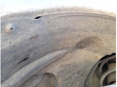 PLASTICO PASE RUEDA DEL. DCH. 638423VV0A 