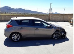 TOYOTA AURIS (_E18_)