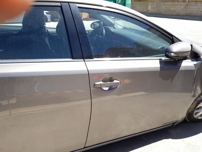 Recambio de puerta delantera derecha para toyota auris (_e18_) 1.4 d-4d (nde180_) referencia OEM IAM 6700102540  