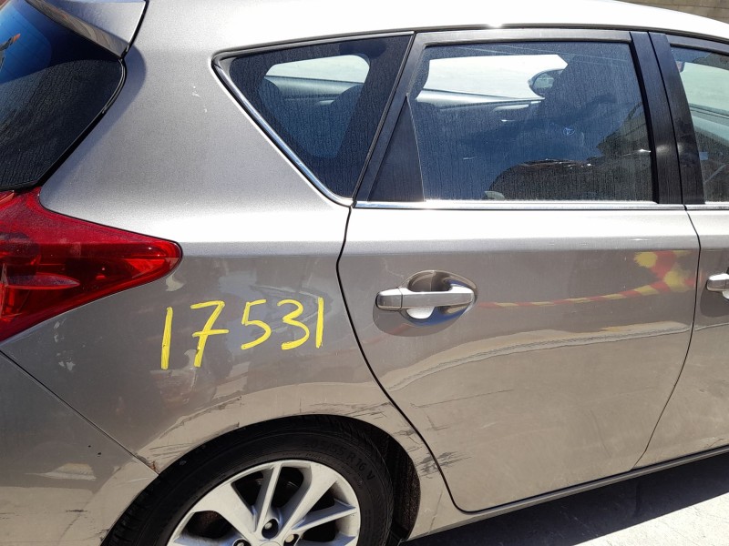 Recambio de puerta trasera derecha para toyota auris (_e18_) 1.4 d-4d (nde180_) referencia OEM IAM 6700302380  