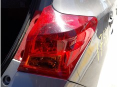 Recambio de piloto trasero derecho exterior para toyota auris (_e18_) 1.4 d-4d (nde180_) referencia OEM IAM 8155102740  