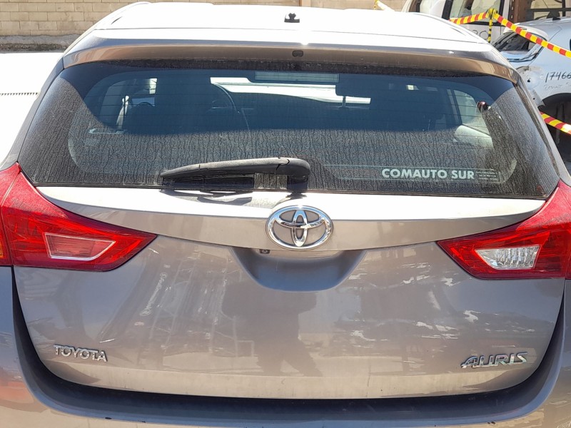 Recambio de porton trasero para toyota auris (_e18_) 1.4 d-4d (nde180_) referencia OEM IAM 6700502290  
