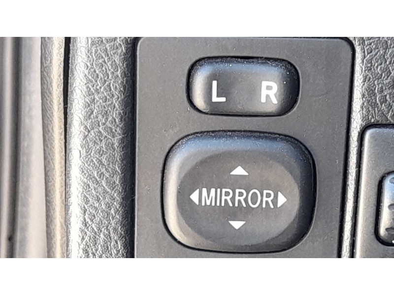 Recambio de mando retrovisor para toyota auris (_e18_) 1.4 d-4d (nde180_) referencia OEM IAM 8487002090C0  