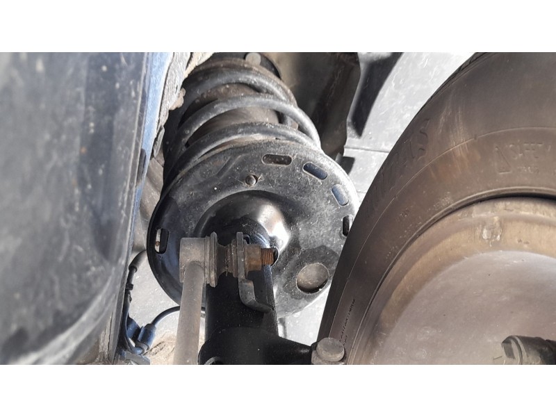 Recambio de amortiguador delantero izquierdo para toyota auris (_e18_) 1.4 d-4d (nde180_) referencia OEM IAM 4852009X70  