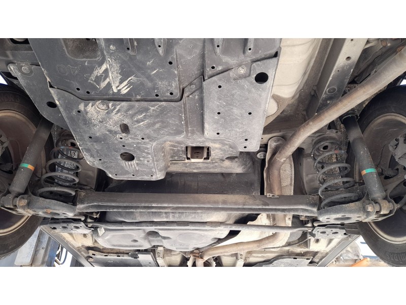 Recambio de puente trasero para toyota auris (_e18_) 1.4 d-4d (nde180_) referencia OEM IAM 4210102260 DISCO C/ABS 5 TORNILLOS 