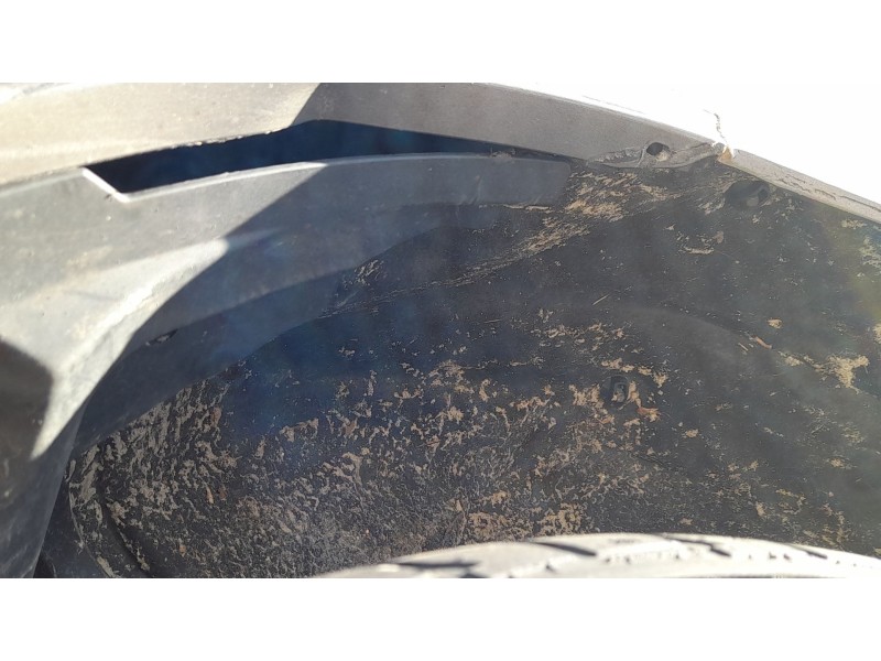 Recambio de plastico pase rueda tras. dch. para toyota auris (_e18_) 1.4 d-4d (nde180_) referencia OEM IAM 6563702080  