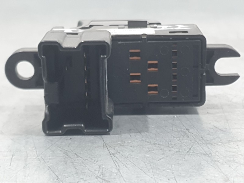 Recambio de mando elevalunas trasero izquierdo para nissan qashqai i (j10, nj10) 2.0 dci a las 4 ruedas referencia OEM IAM 25411