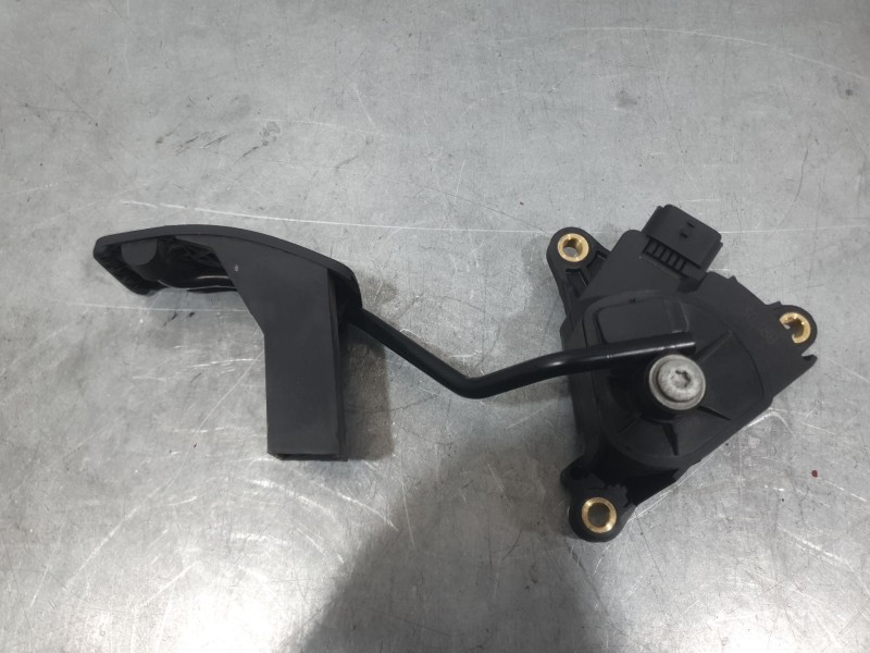 Recambio de potenciometro pedal para nissan qashqai i (j10, nj10) 2.0 dci a las 4 ruedas referencia OEM IAM 3038B10796  
