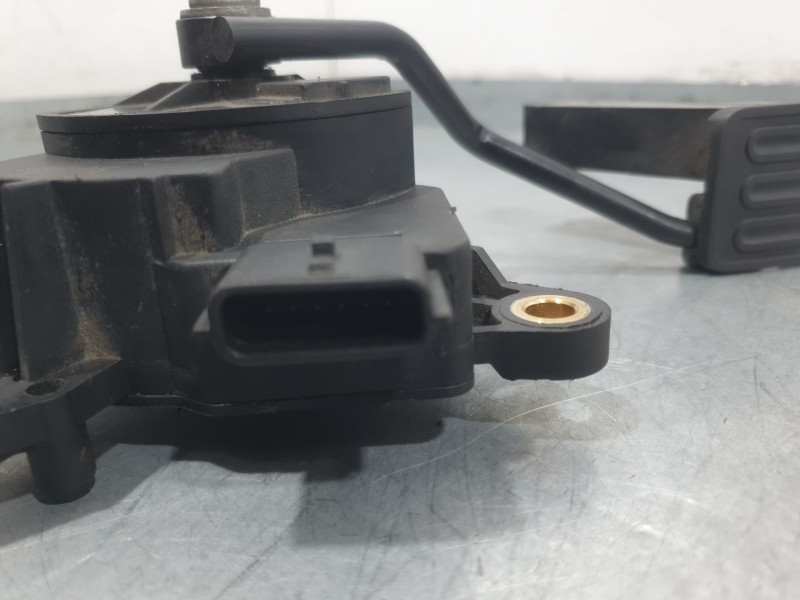 Recambio de potenciometro pedal para nissan qashqai i (j10, nj10) 2.0 dci a las 4 ruedas referencia OEM IAM 3038B10796  