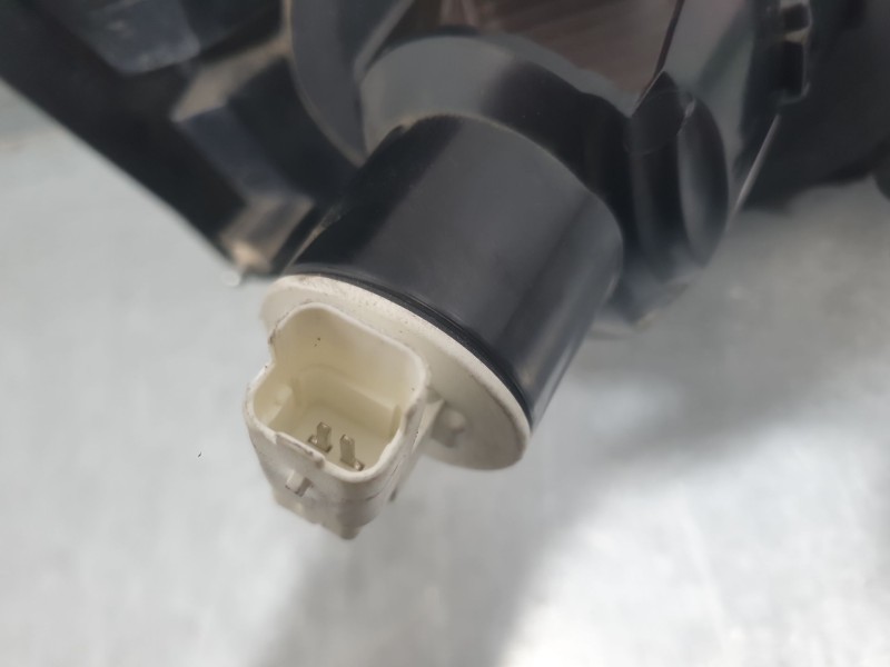 Recambio de piloto trasero derecho interior para nissan qashqai i (j10, nj10) 2.0 dci a las 4 ruedas referencia OEM IAM 26550JD8