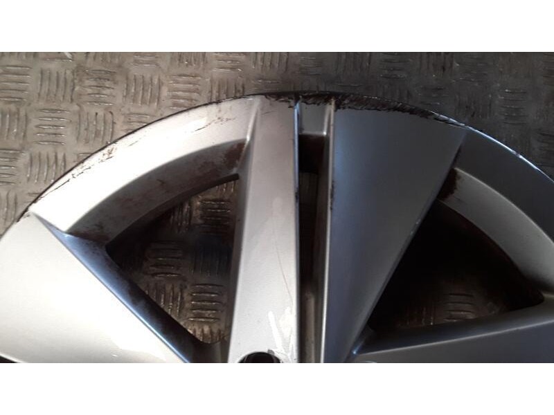 Recambio de juego llantas aluminio para volkswagen golf viii (cd1, da1) 1.0 tsi referencia OEM IAM 7X16 5 TORN ET48 ALUMINIO ROZ