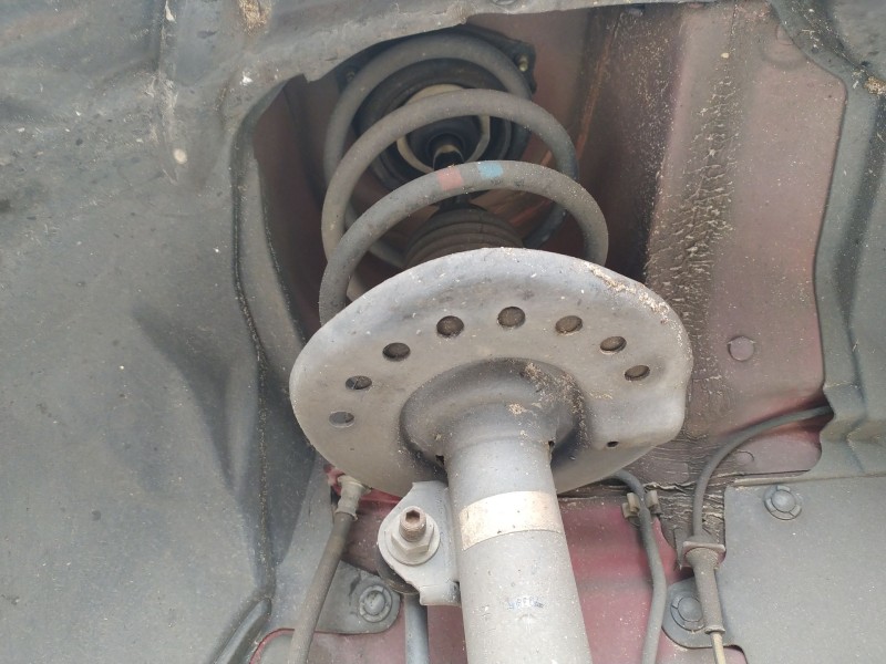 Recambio de amortiguador delantero derecho para nissan leaf (ze0) electric referencia OEM IAM E4C023NL0A  