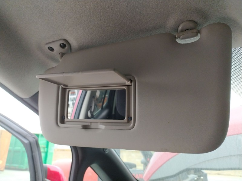 Recambio de parasol izquierdo para nissan leaf (ze0) electric referencia OEM IAM 964013NL0D  