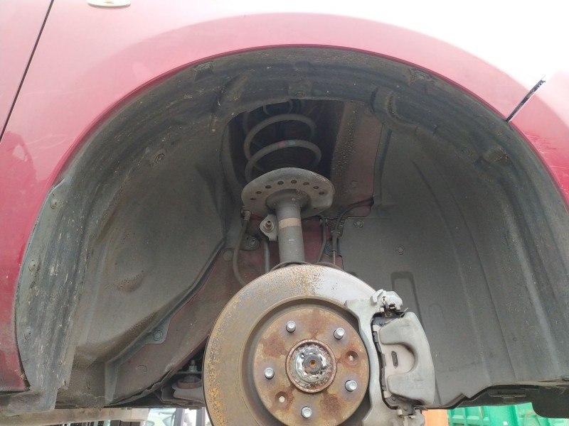 Recambio de plastico pase rueda del. dch. para nissan leaf (ze0) electric referencia OEM IAM 638423NL0A  