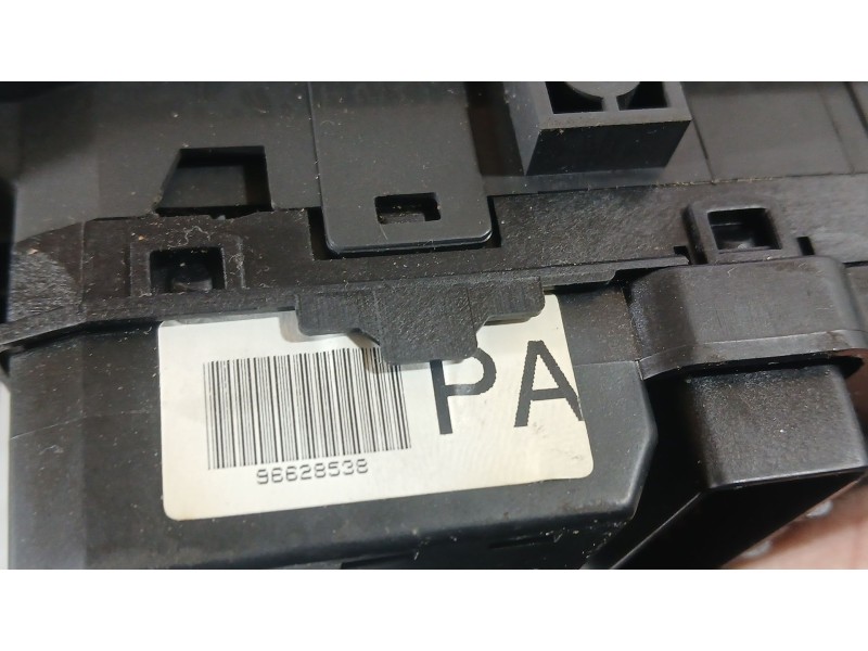 Recambio de mando elevalunas delantero izquierdo para chevrolet captiva (c100, c140) 2.0 d 4wd referencia OEM IAM 96628538  