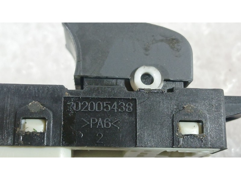 Recambio de mando elevalunas trasero derecho para chevrolet captiva (c100, c140) 2.0 d 4wd referencia OEM IAM 96628550  20200543