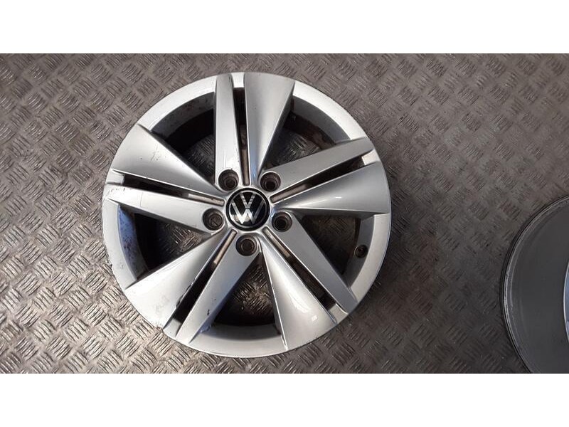 Recambio de juego llantas aluminio para volkswagen golf viii (cd1, da1) 1.0 tsi referencia OEM IAM 7X16 5 TORN ET48 ALUMINIO ROZ