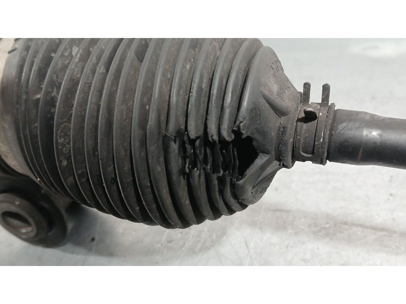 Recambio de cremallera direccion para chevrolet captiva (c100, c140) 2.0 d 4wd referencia OEM IAM 95488647 FUELLE ROTO BHD29B035