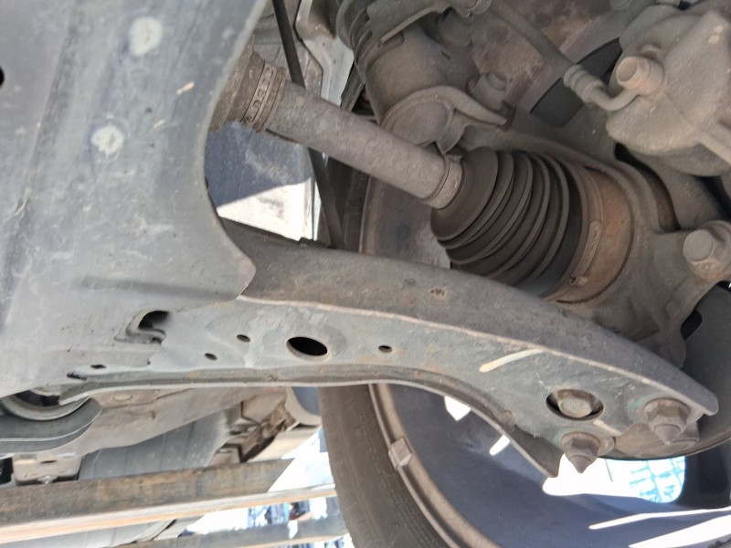 Recambio de brazo suspension inferior delantero izquierdo para honda cr-v iii (re_) 2.2 i-dtec 4wd (re6) referencia OEM IAM 5136