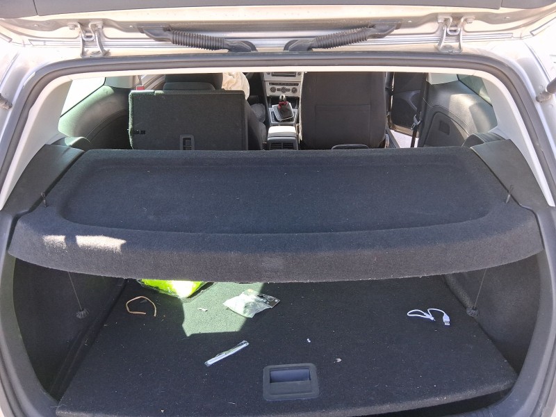 Recambio de bandeja trasera para volkswagen golf vii (5g1, bq1, be1, be2) 1.4 tsi referencia OEM IAM 5G6867769FEH8  