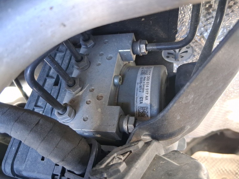 Recambio de abs para volkswagen golf vii (5g1, bq1, be1, be2) 1.4 tsi referencia OEM IAM 5Q0614517CLBEF  