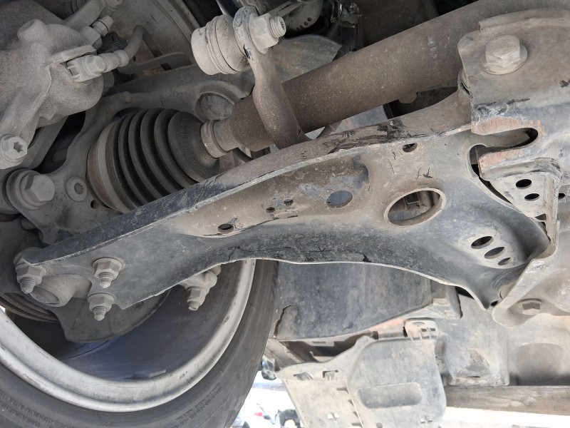 Recambio de brazo suspension inferior delantero derecho para volkswagen golf vii (5g1, bq1, be1, be2) 1.4 tsi referencia OEM IAM