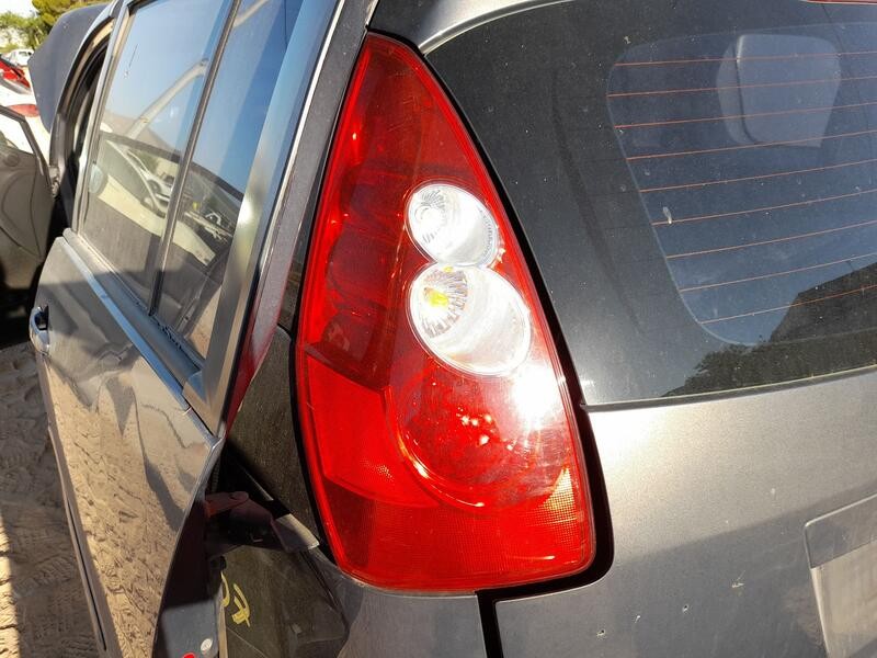 Recambio de piloto trasero izquierdo para mazda 5 (cr) 2.0 cd (cr19) referencia OEM IAM C23551180E  