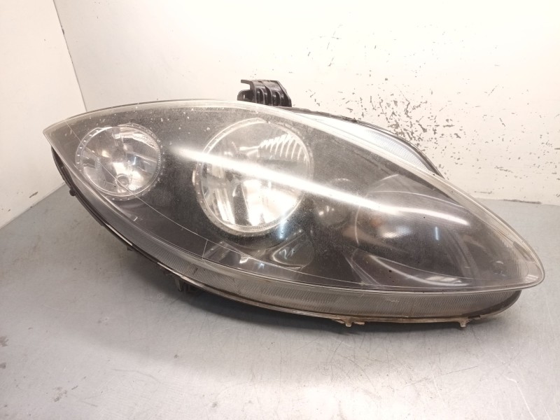 Recambio de faro derecho para seat leon (1p1) 1.9 tdi referencia OEM IAM 5P1941006E  89315809