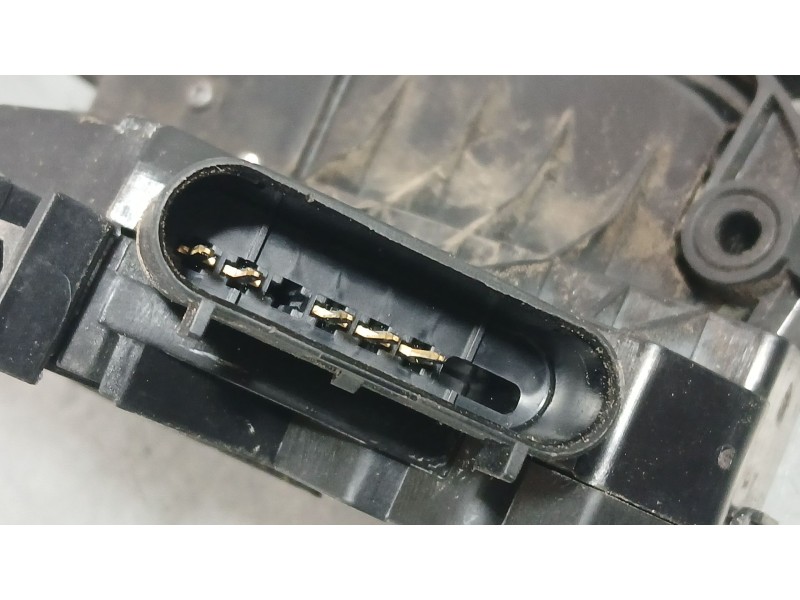Recambio de cerradura puerta delantera izquierda para ford fiesta (cb1) ambiente referencia OEM IAM 8A6AA21813AD  