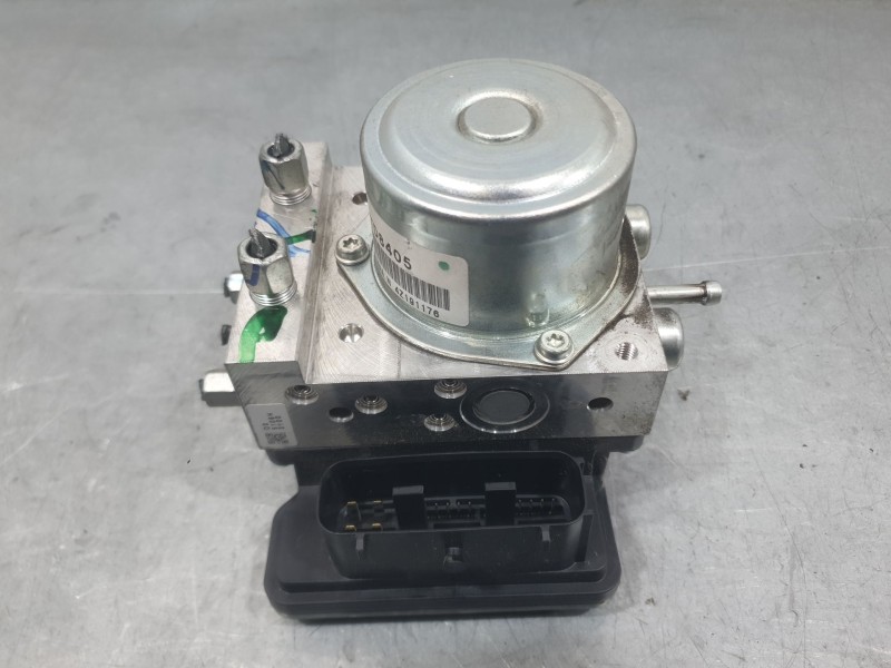 Recambio de abs para nissan leaf (ze0) electric referencia OEM IAM 476604NC0B  