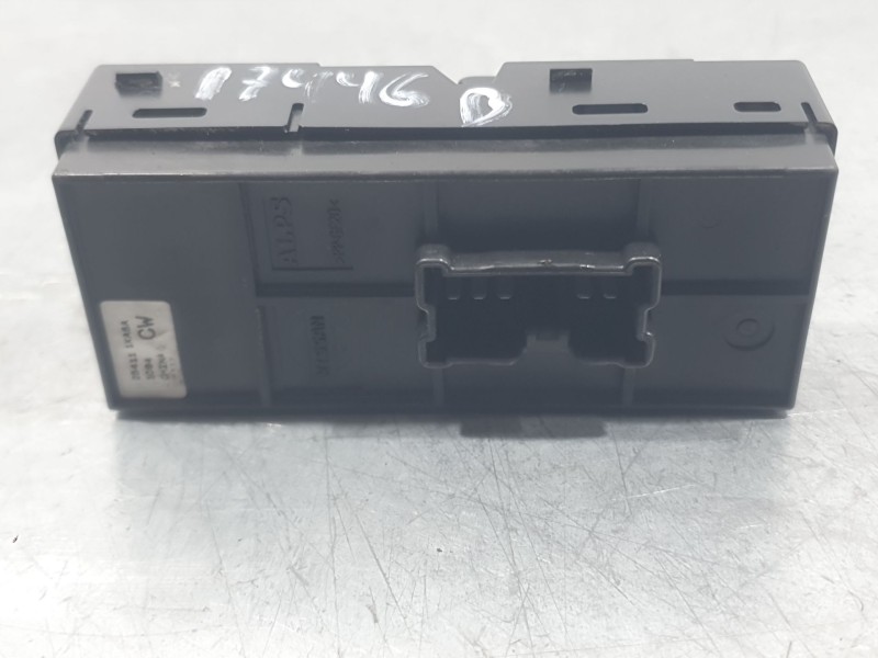 Recambio de mando elevalunas delantero derecho para nissan leaf (ze0) electric referencia OEM IAM 254111KA5A  