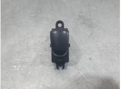 MANDO ELEVALUNAS TRASERO DERECHO 254111KL5A 