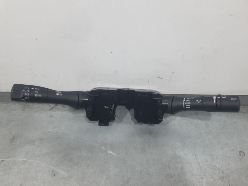 Recambio de mando luces y limpia para nissan leaf (ze0) electric referencia OEM IAM 255603NL0B 14Y04SM 