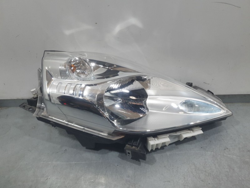 Recambio de faro derecho para nissan leaf (ze0) electric referencia OEM IAM 260103NLX  