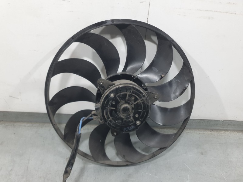 Recambio de electroventilador para nissan leaf (ze0) electric referencia OEM IAM 4873LM2A  