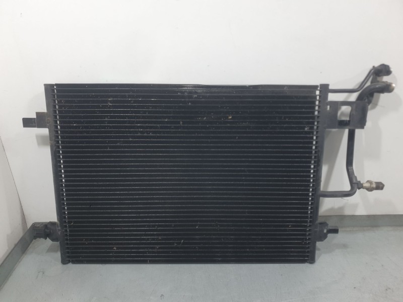 Recambio de condensador / radiador aire acondicionado para volkswagen passat b5 (3b2) 1.9 tdi referencia OEM IAM 8D0260401H  