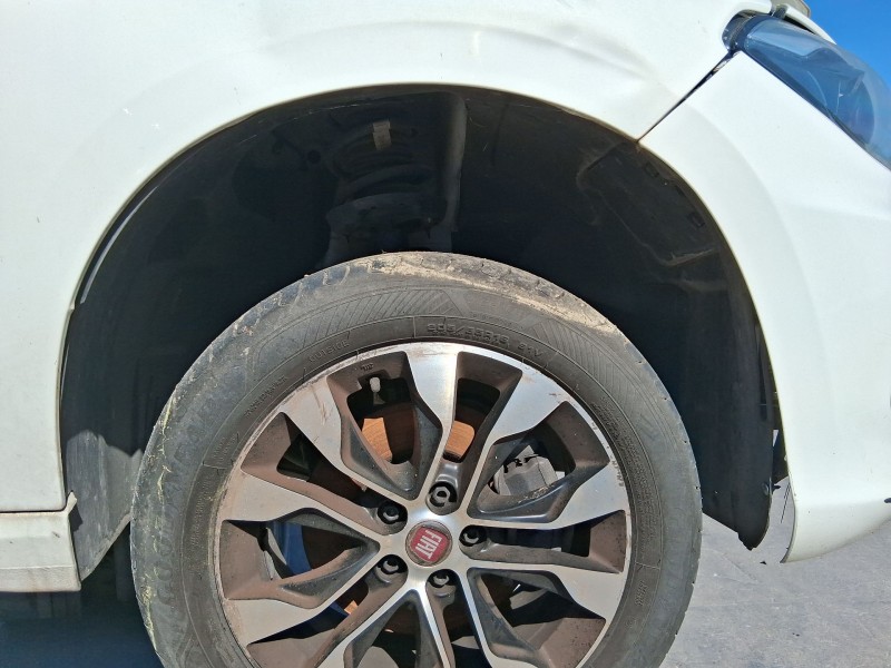 Recambio de plastico pase rueda del. dch. para fiat tipo hatchback (356_, 357_) 1.3 d (356hxh1a) referencia OEM IAM 52126641  