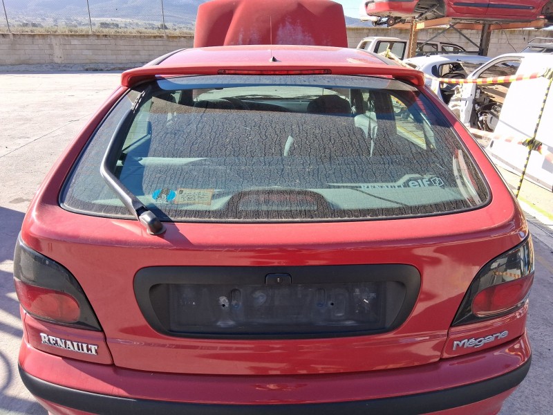 Recambio de porton trasero para renault megane i (ba0/1_) 1.4 e (ba0e, ba0v) referencia OEM IAM 7751471868  