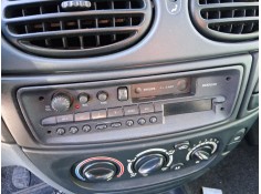 SISTEMA AUDIO / RADIOCASSET 