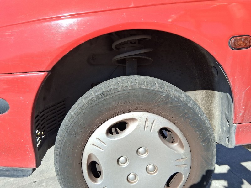 Recambio de plastico pase rueda del. izq. para renault megane i (ba0/1_) 1.4 e (ba0e, ba0v) referencia OEM IAM 7700434562 770043