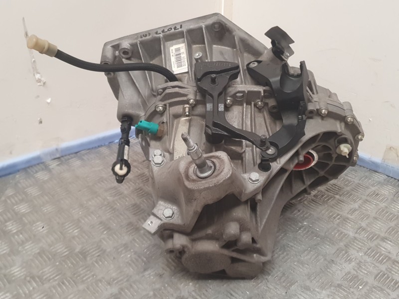 Recambio de caja cambios para renault megane iv hatchback (b9a/m/n_) 1.2 tce 130 (b9mr) referencia OEM IAM TL4087 6 Velocidades 