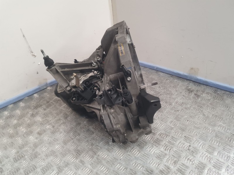 Recambio de caja cambios para dacia logan (ls_) 1.5 dci (ls0k) referencia OEM IAM JH3160 S017947 320108725R