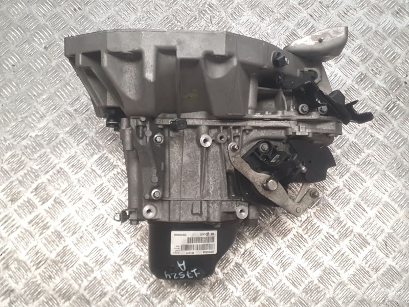 Recambio de caja cambios para nissan note (e12) 1.5 dci referencia OEM IAM JR5362 A012677 