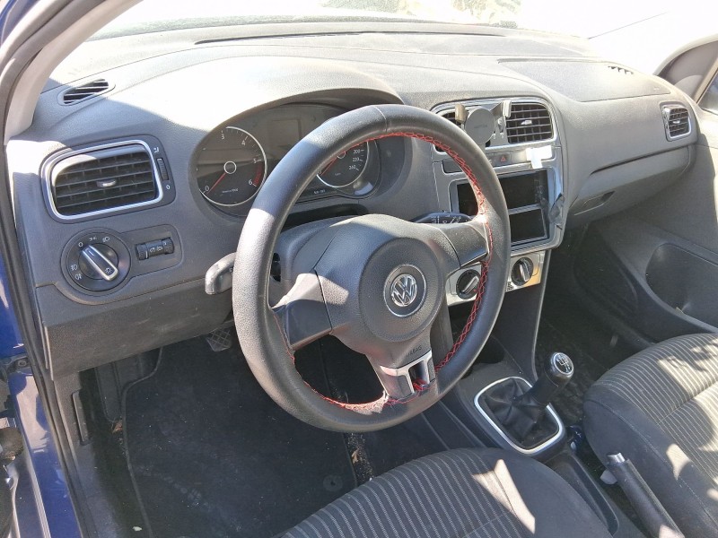 volkswagen polo v (6r1, 6c1) del año 2010