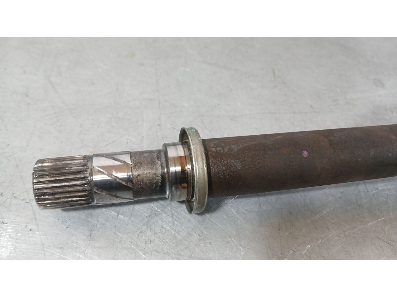 Recambio de transmision delantera derecha para renault megane iii hatchback (bz0/1_, b3_) 1.5 dci referencia OEM IAM 8200725592 