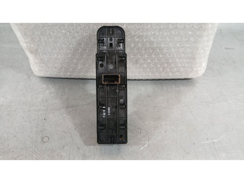 Recambio de mando elevalunas delantero izquierdo para renault megane iii hatchback (bz0/1_, b3_) 1.5 dci referencia OEM IAM 8096