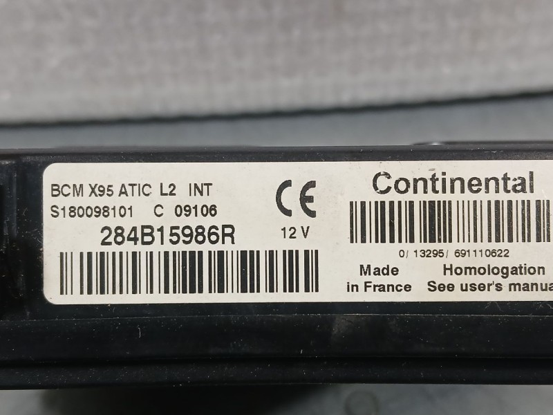 Recambio de caja reles / fusibles para renault megane iii hatchback (bz0/1_, b3_) 1.5 dci referencia OEM IAM 284B15986R CONTINEN