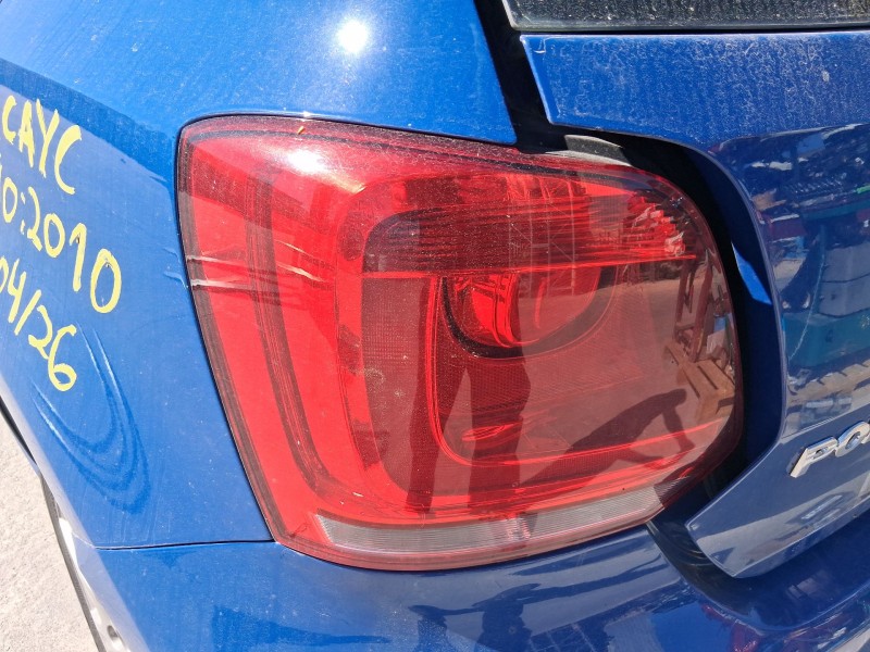 Recambio de piloto trasero izquierdo para volkswagen polo v (6r1, 6c1) 1.6 tdi referencia OEM IAM 6R0945095AH  